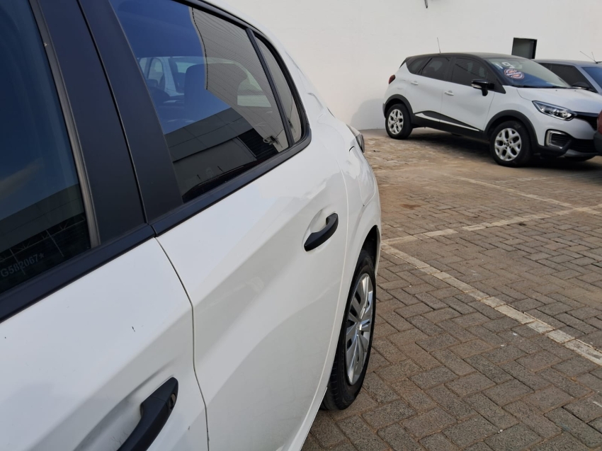 peugeot 208 like 1.0 manual8