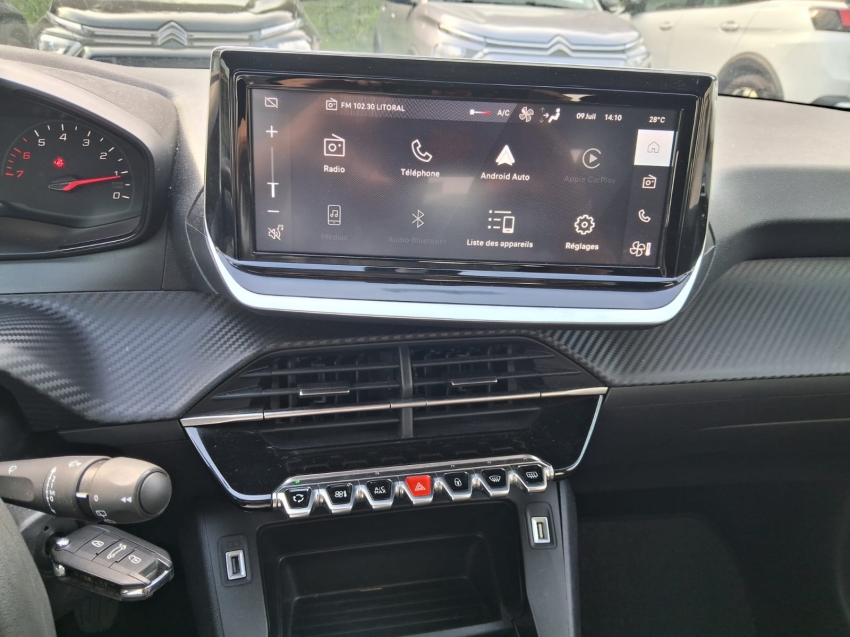 peugeot 208 like 1.0 manual11