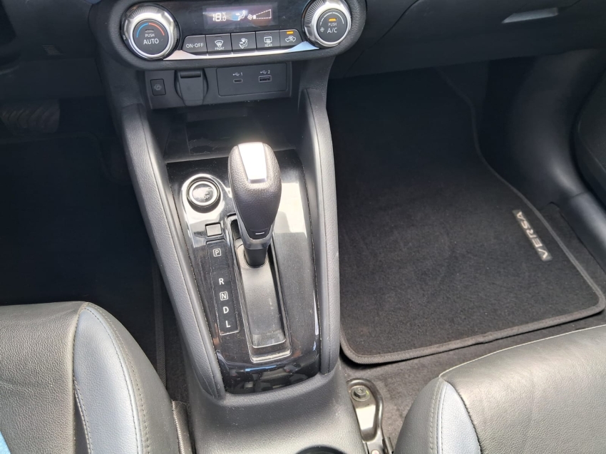 versa 1.6 16v exclusive xtronic12