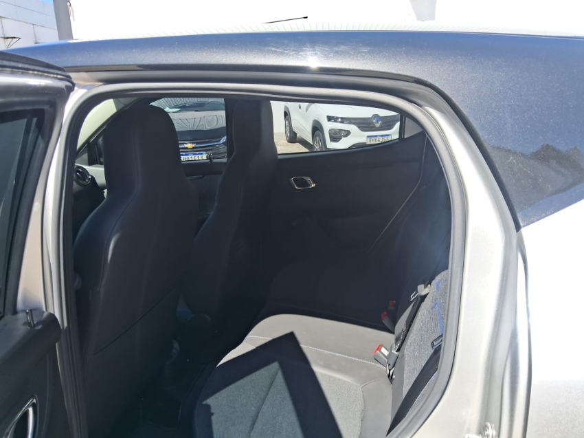 kwid iconic 1.0 sce 12v9