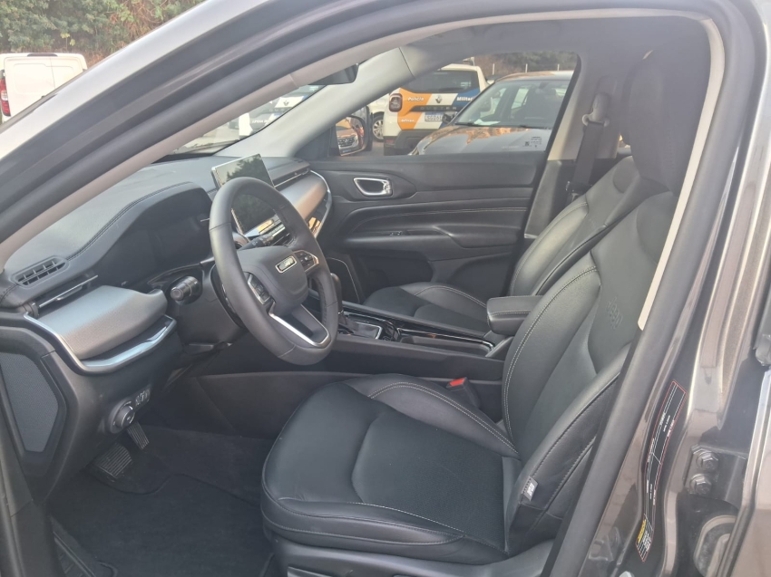 compass longitude 1.3 t270 automatico13
