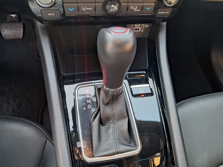 compass longitude 1.3 t270 automatico11