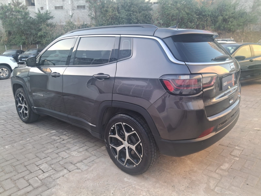 compass longitude 1.3 t270 automatico4