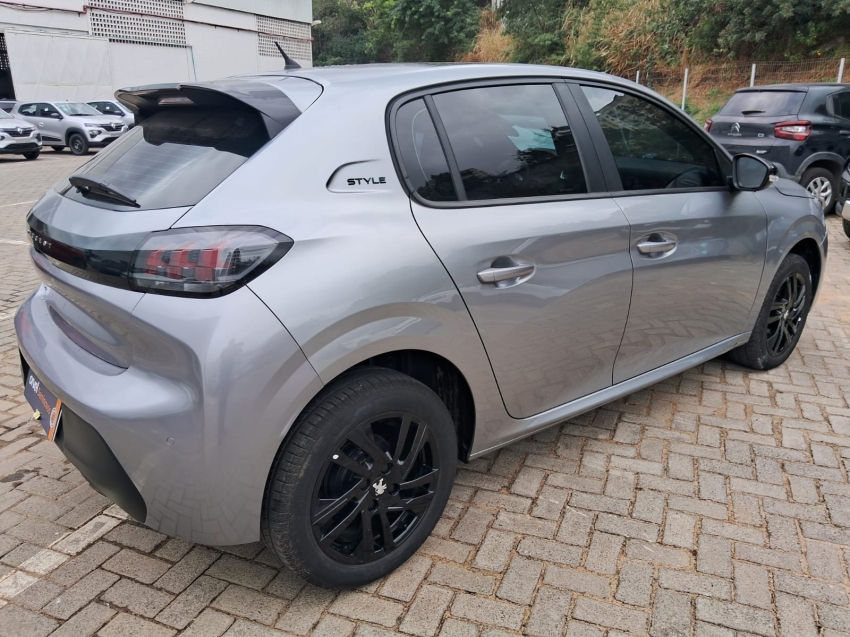 peugeot 208 style 1.0 manual4
