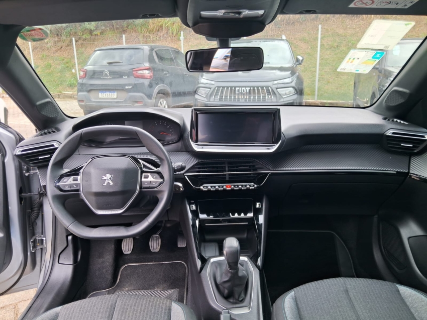 peugeot 208 style 1.0 manual9