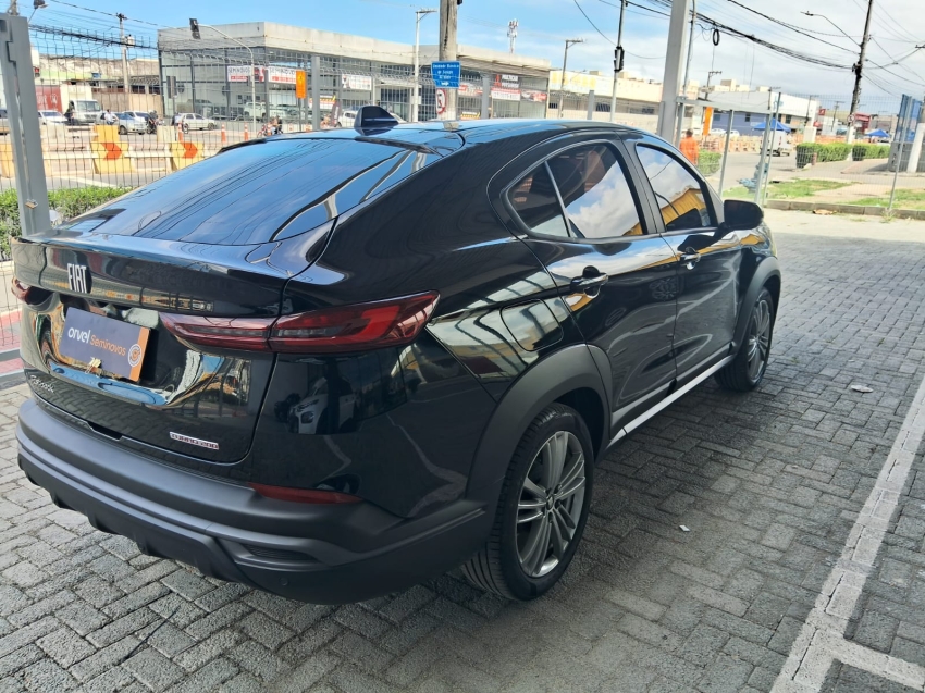 fastback 1.0 turbo 200 automatico5