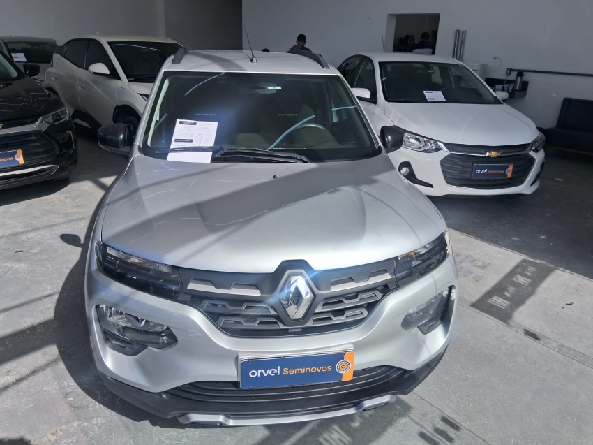 kwid outsider 1.0 sce1
