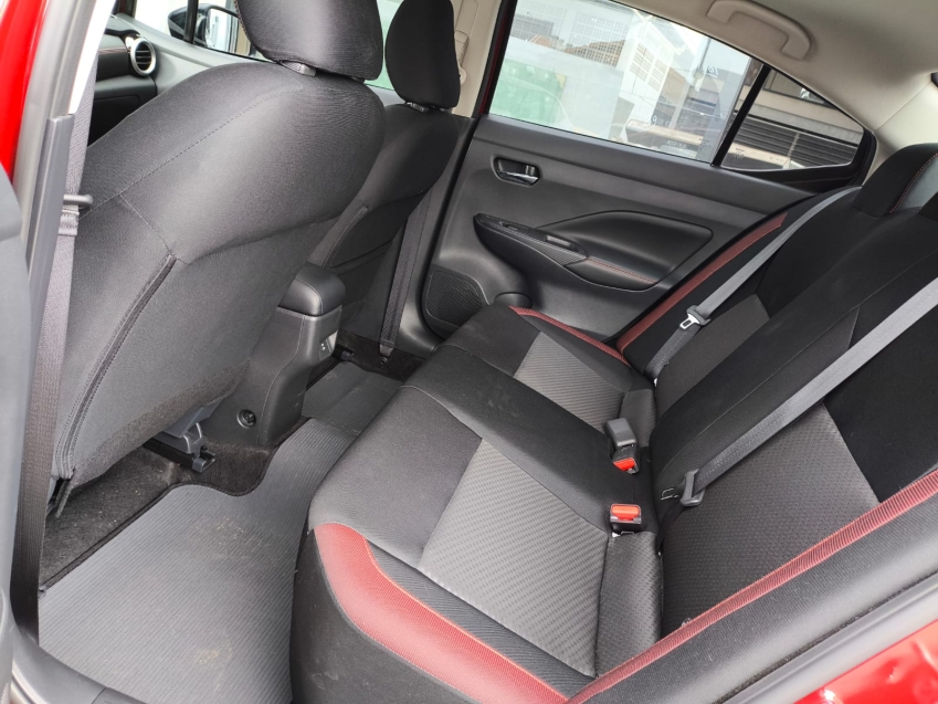 versa sr 1.6 16v xtronic13