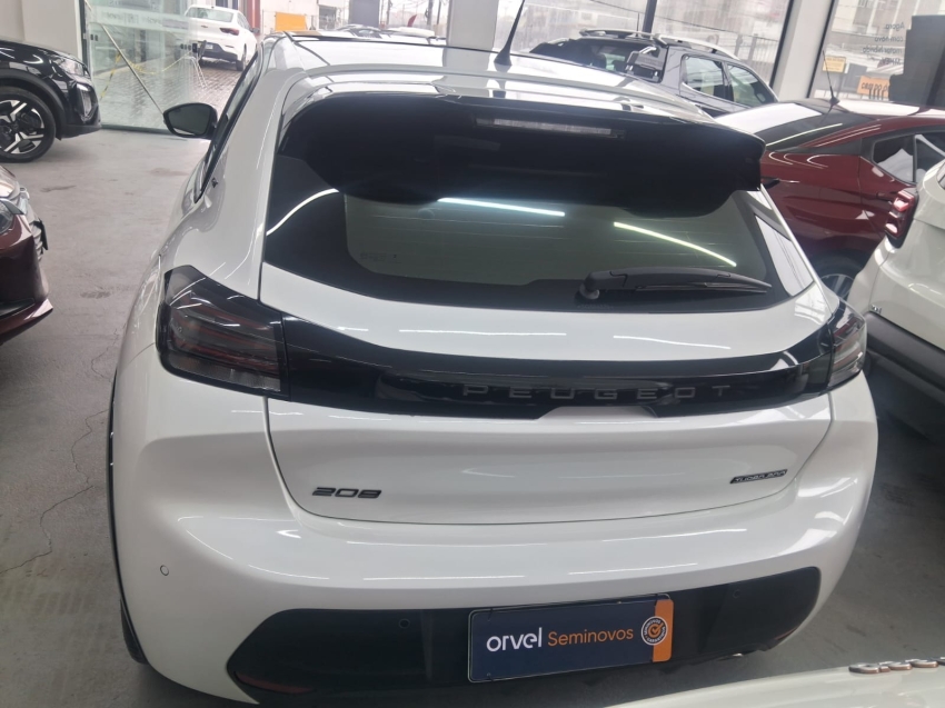 208 gt 1.0 t200 automatico4