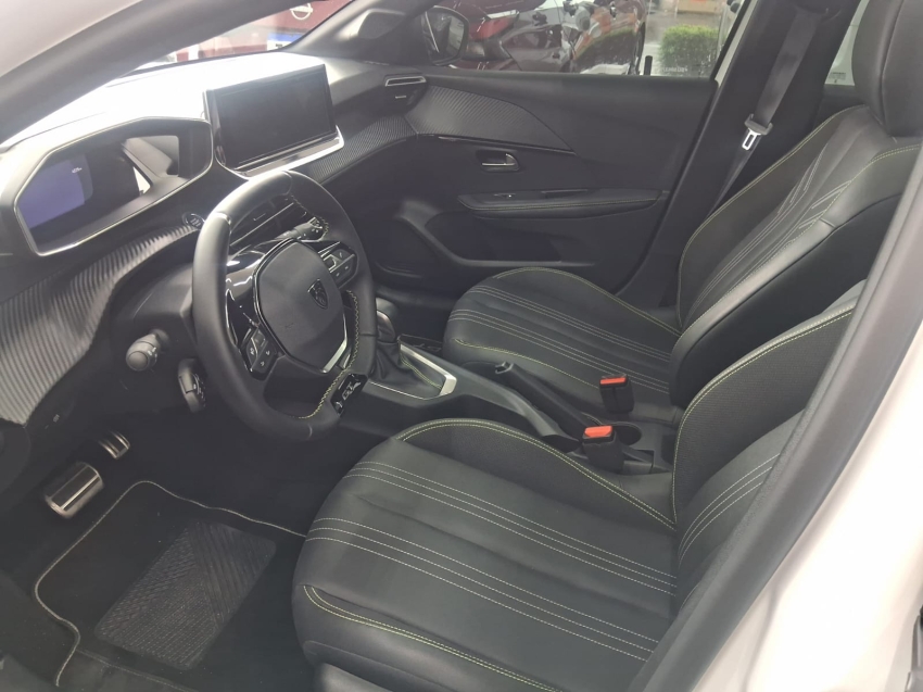 208 gt 1.0 t200 automatico10