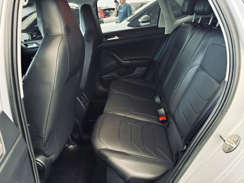 polo higline 1.0 tsi automatico10