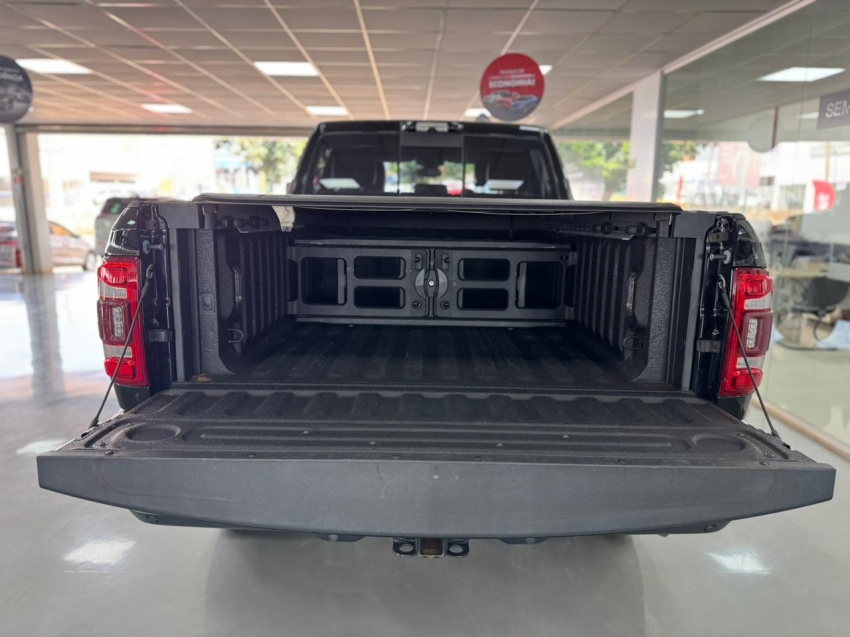 ram 2500 6.7 i6 turbo diesel laramie cd 4x4 automatico 6.6 4p 20238