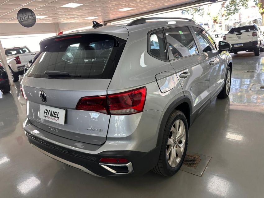 volkswagen taos 1.4 250 tsi total flex comfortline automatico 4p 20224