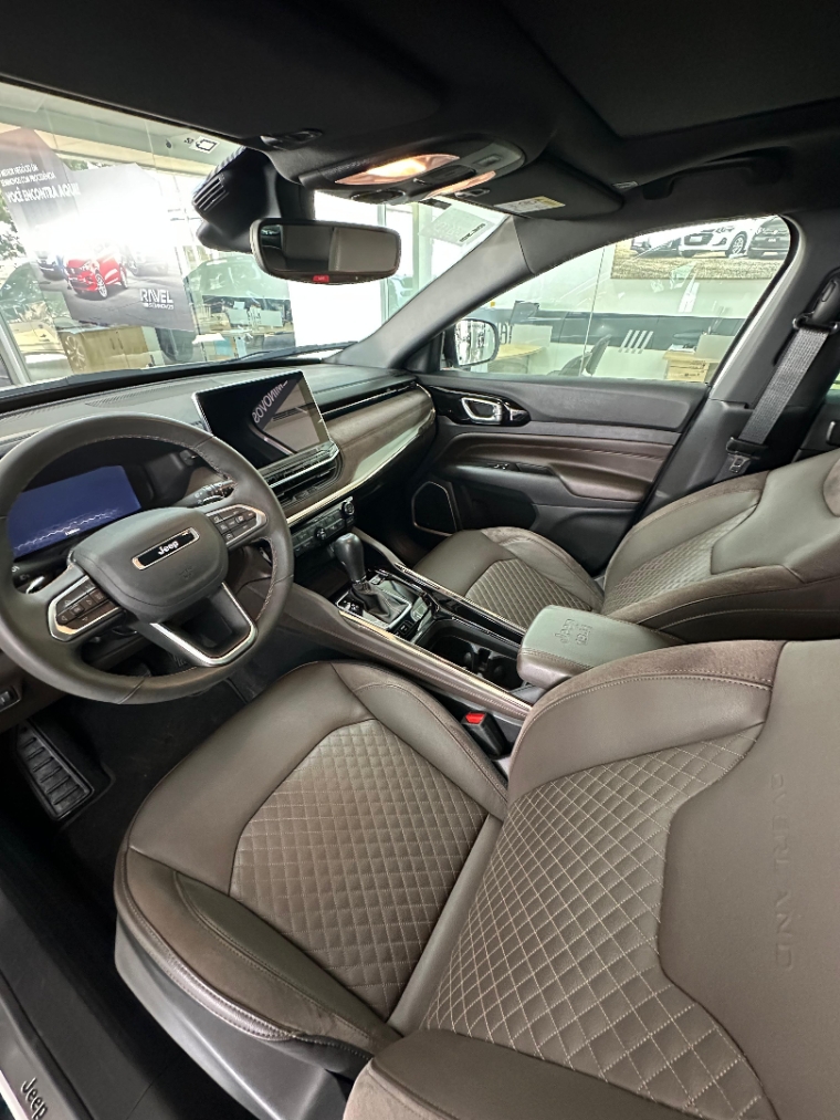 jeep commander 1.3 t270 turbo flex overland at6 1.2 4p automatico 20256