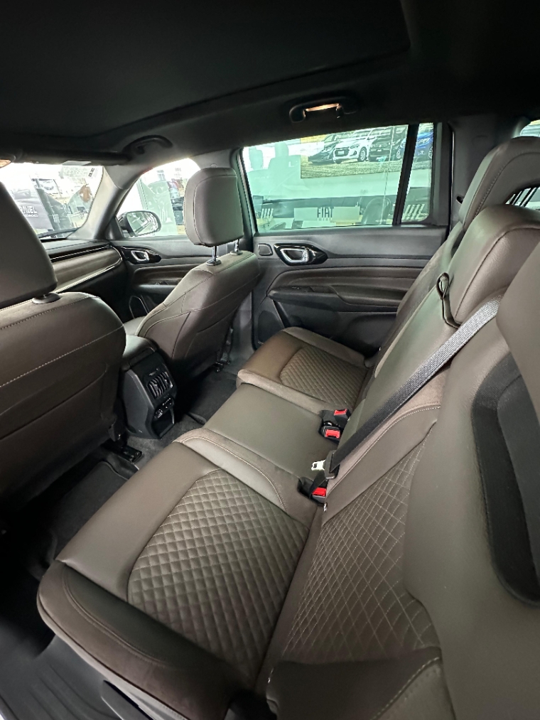 jeep commander 1.3 t270 turbo flex overland at6 1.2 4p automatico 20259