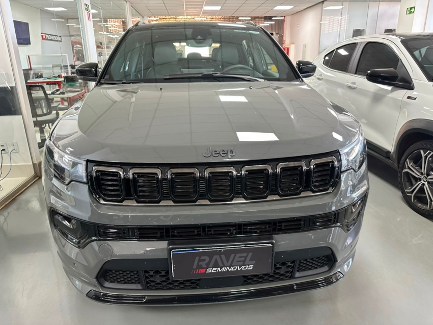 jeep compass 2.0 hurricane 4 turbo gasolina blackhawk at9 1.9 4p automatico 20252