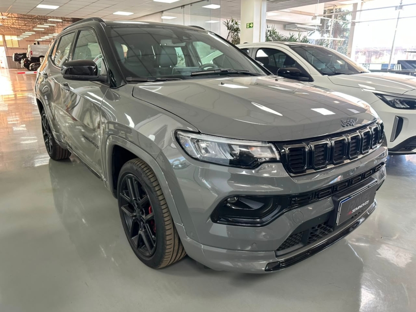 jeep compass 2.0 hurricane 4 turbo gasolina blackhawk at9 1.9 4p automatico 20251