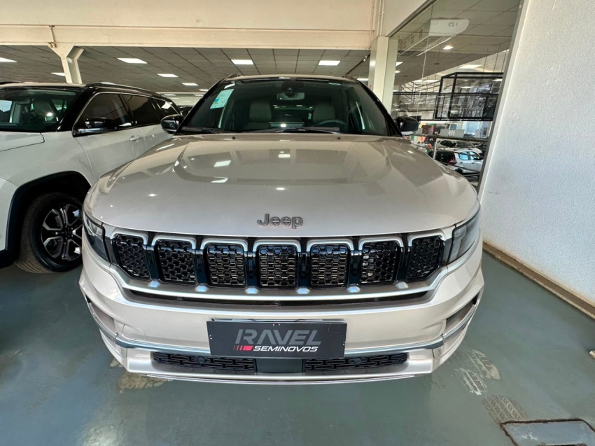 jeep commander 2.0 td380 turbo diesel overland at9 1.9 4p automatico 20251