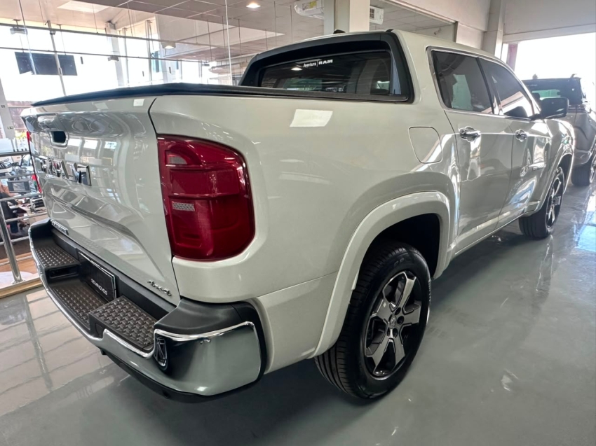 ram rampage 2.2 turbo diesel laramie 4x4 automatico 2.1 4p 20262