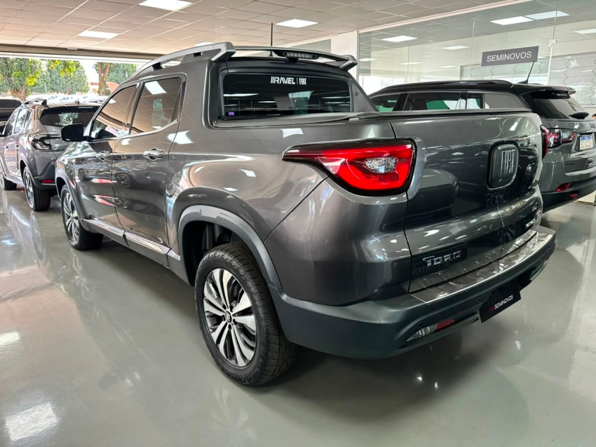 fiat toro 2.0 16v turbo diesel volcano 4wd at9 1.9 4p automatico 20242