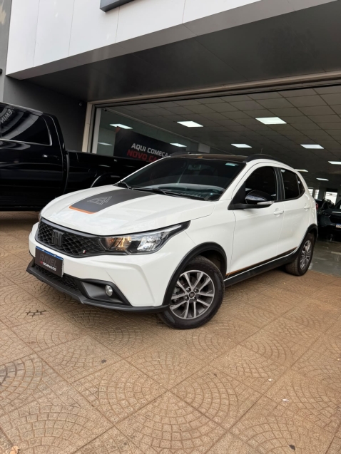 fiat argo 1.3 firefly flex trekking cvt 4p automatico 2025