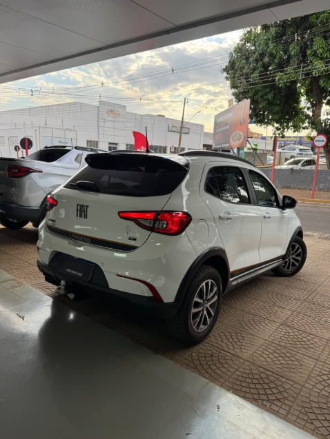 fiat argo 1.3 firefly flex trekking cvt 4p automatico 20253