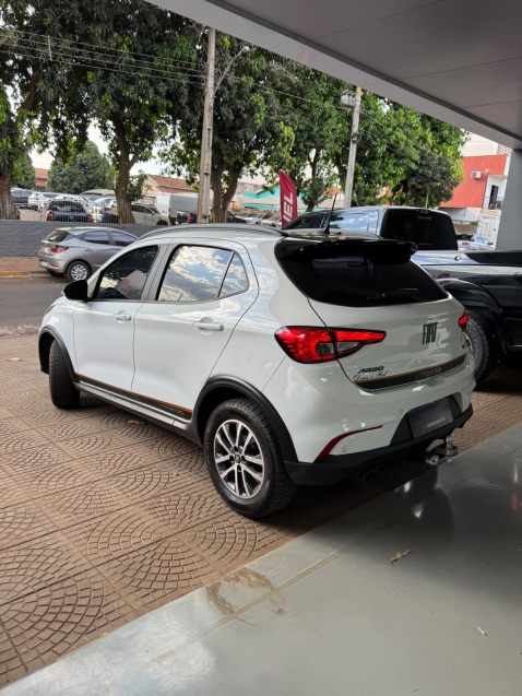 fiat argo 1.3 firefly flex trekking cvt 4p automatico 20255