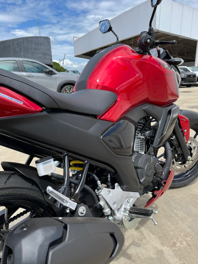 FZ15 CONNECTED - CONDIÇÕES IMPERDIVEIS14