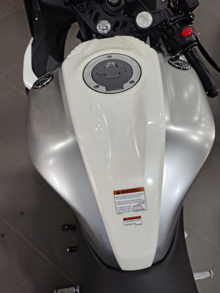 R15 ABS - CONDIÇÕES IMPERDIVEIS8