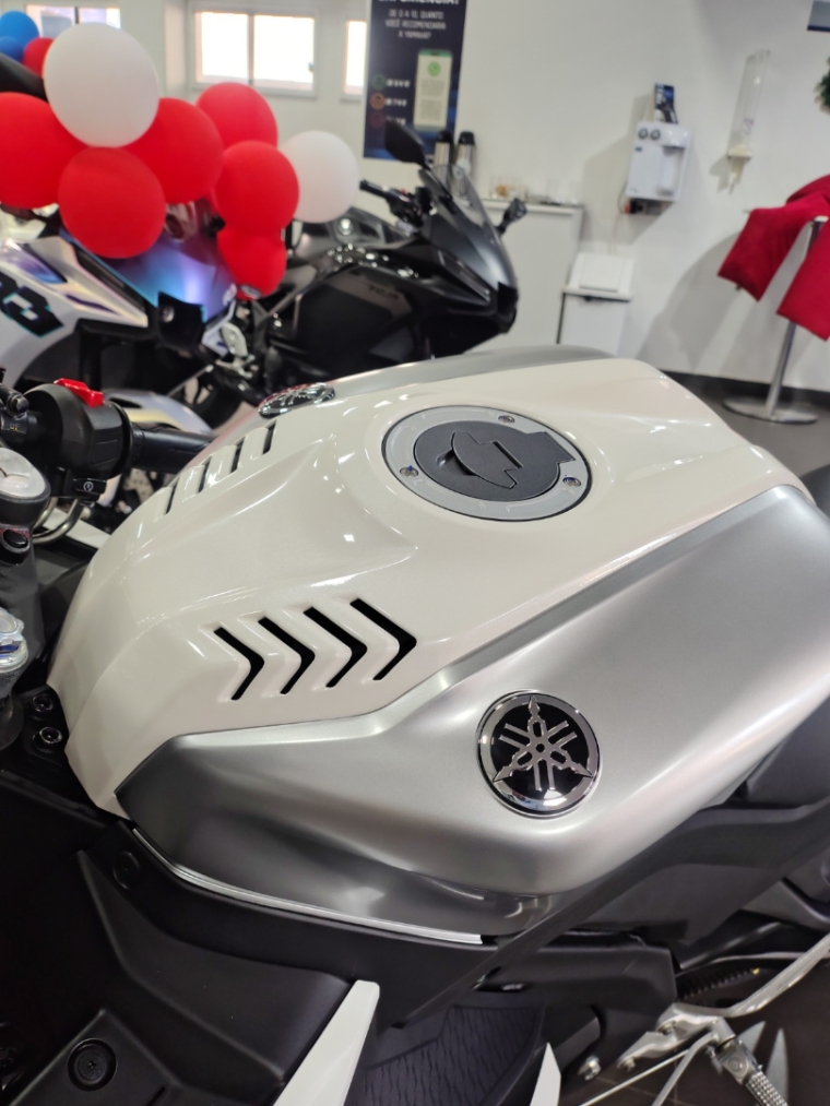 R15 ABS - CONDIÇÕES IMPERDIVEIS9