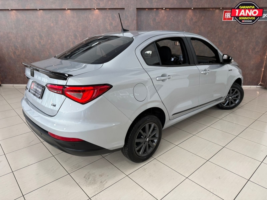 fiat cronos drive 1.3 automatico3