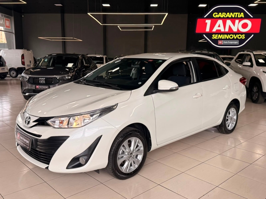 toyota yaris xl automatico4
