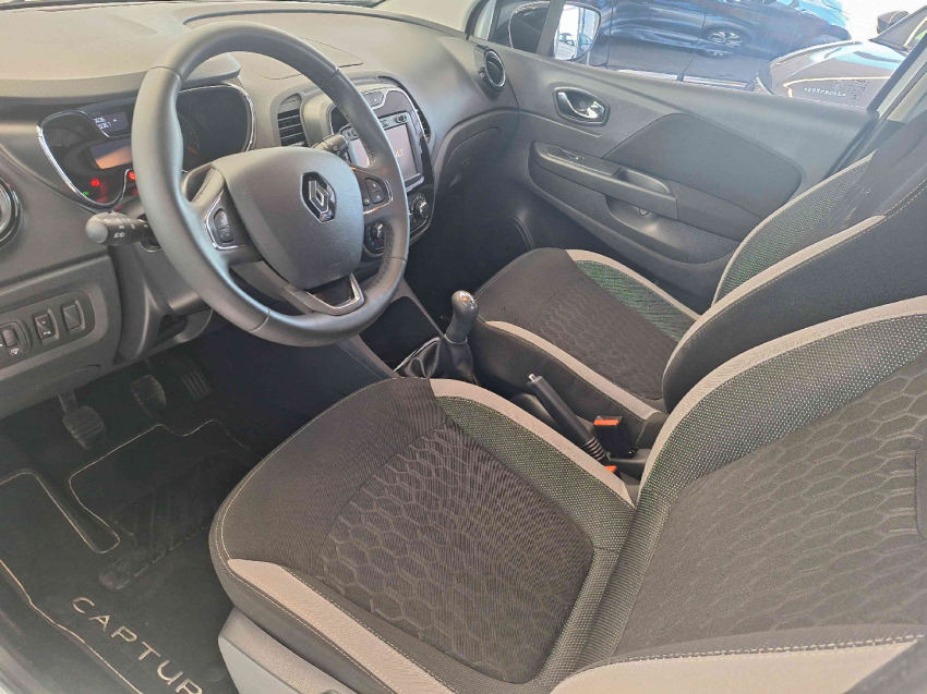 renault captur 1.6 16v sce flex zen manual 4p 2018 renault captur 1.6 16v sce flex zen manual 4p 2018