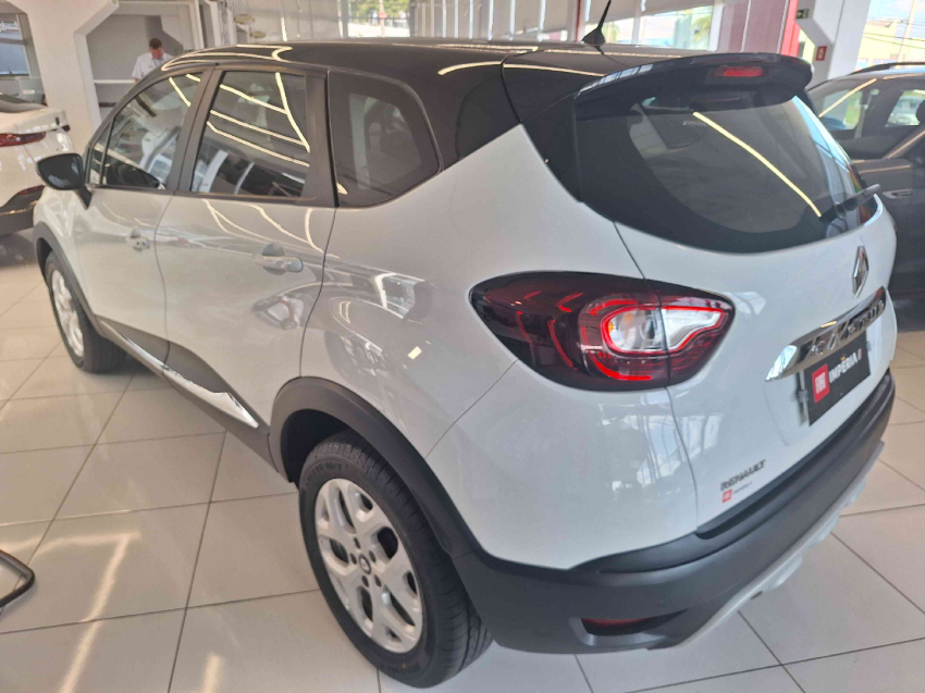renault captur 1.6 16v sce flex zen manual 4p 2018 renault captur 1.6 16v sce flex zen manual 4p 2018