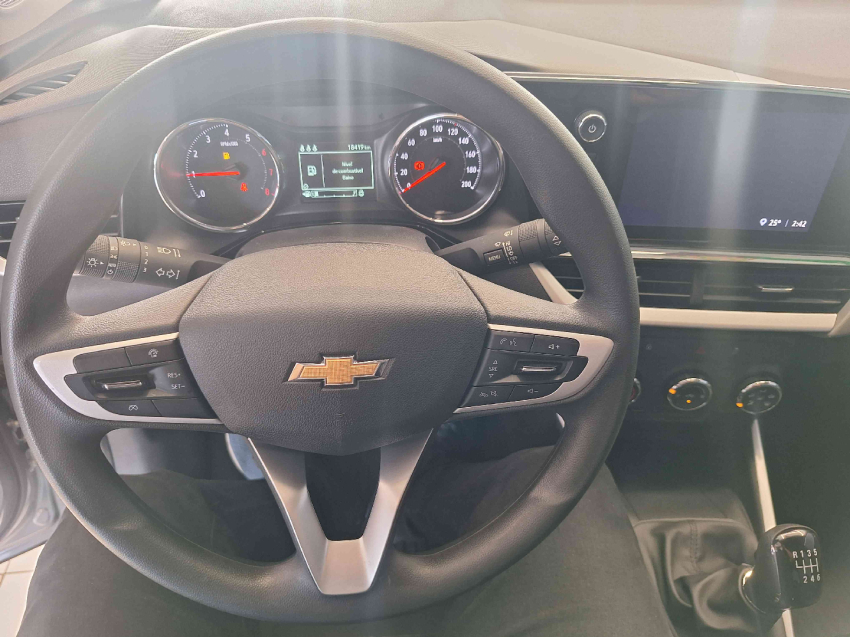 chevrolet montana 1.2 turbo flex lt manual 4p 2025 chevrolet montana 1.2 turbo flex lt manual 4p 2025