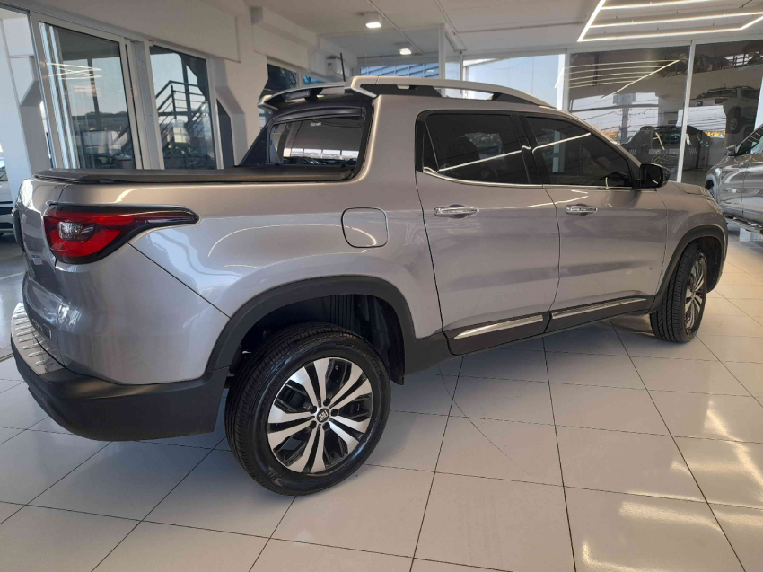 fiat toro 1.3 turbo 270 flex volcano at6 4p automatico 2022 fiat toro 1.3 turbo 270 flex volcano at6 4p automatico 2022