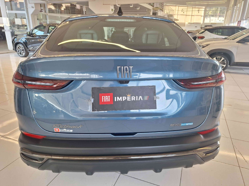 fiat fastback 1.0 turbo 200 hybrid impetus cvt flex 4p automatico 2025
