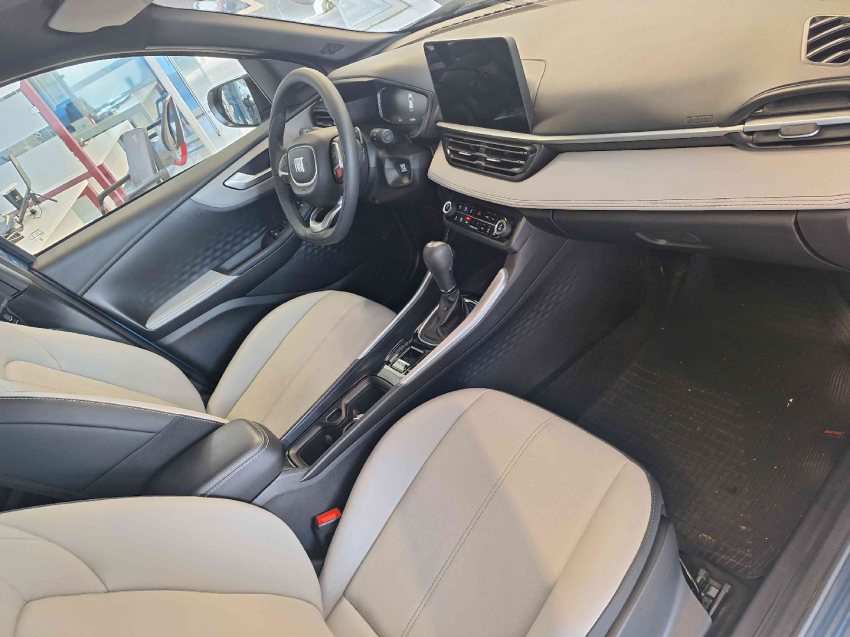 fiat fastback 1.0 turbo 200 hybrid impetus cvt flex 4p automatico 2025