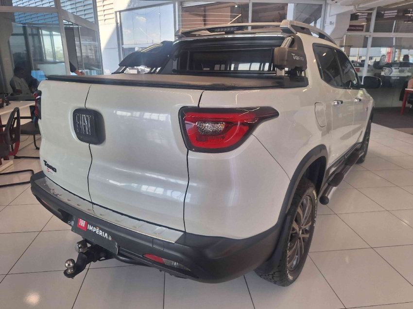 fiat toro 2.0 16v turbo diesel ranch 4wd at9 4p automatico 2022
