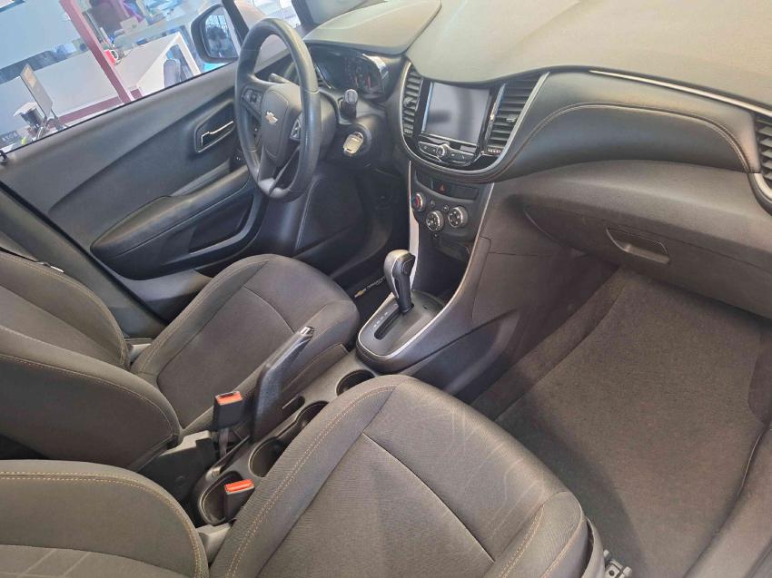 chevrolet tracker 1.4 16v turbo flex lt automatico 4p 2017 chevrolet tracker 1.4 16v turbo flex lt automatico 4p 2017