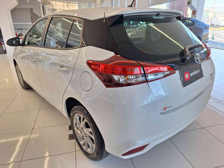 toyota yaris 1.5 16v flex xs multidrive 4p automatico 2025 toyota yaris 1.5 16v flex xs multidrive 4p automatico 2025