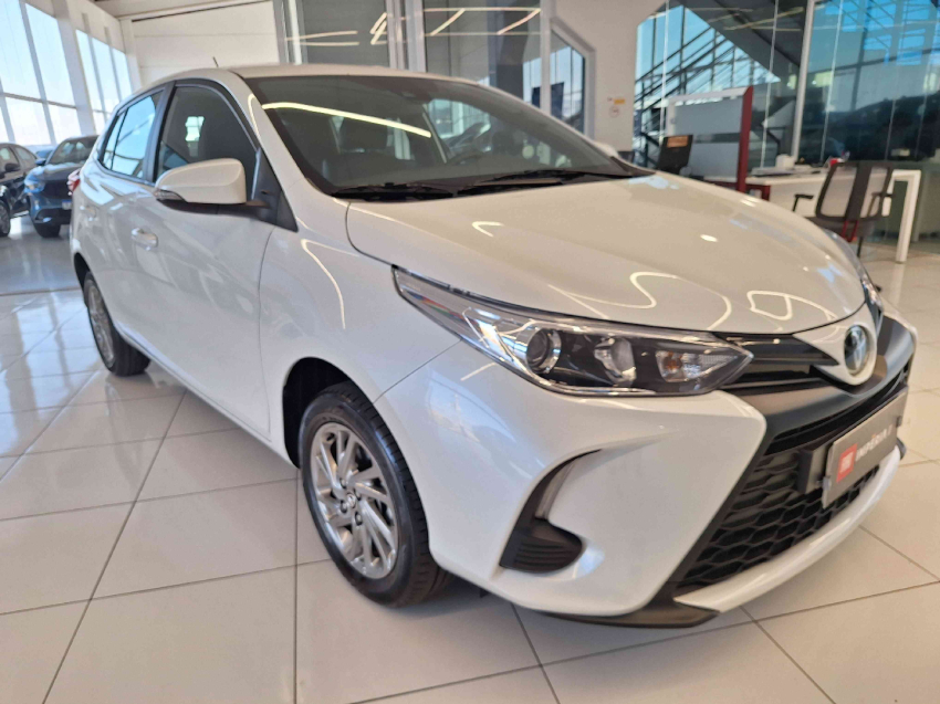 toyota yaris 1.5 16v flex xs multidrive 4p automatico 2025 toyota yaris 1.5 16v flex xs multidrive 4p automatico 2025