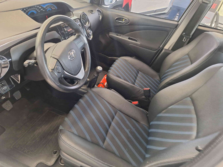 toyota etios 1.5 xs sedan 16v flex 4p manual 2015 toyota etios 1.5 xs sedan 16v flex 4p manual 2015
