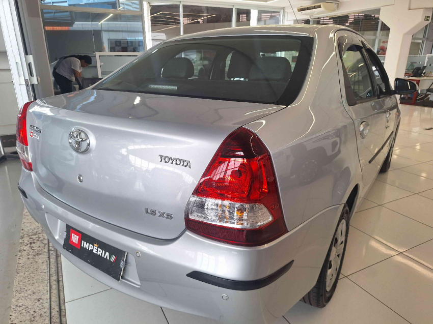 toyota etios 1.5 xs sedan 16v flex 4p manual 2015 toyota etios 1.5 xs sedan 16v flex 4p manual 2015