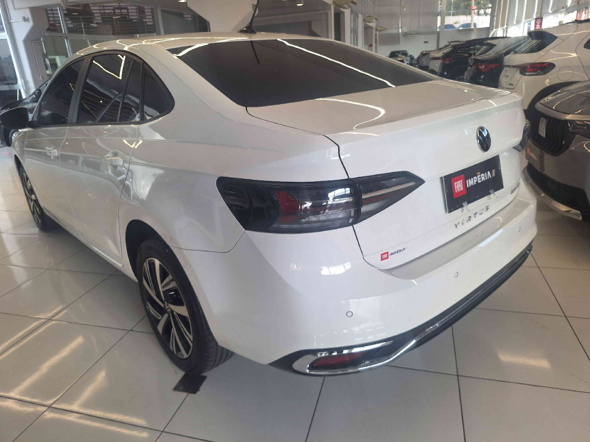 volkswagen virtus 1.0 200 tsi highline automatico flex 4p 2025