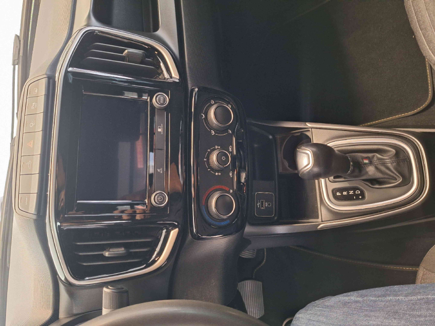 fiat strada 1.3 firefly flex volcano cd cvt 4p automatico 2024