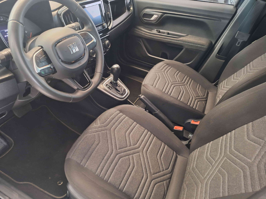 fiat strada 1.3 firefly flex volcano cd cvt 4p automatico 2024