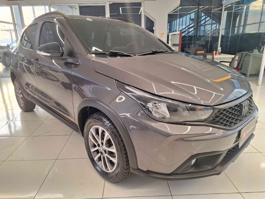 fiat argo 1.3 firefly flex trekking cvt 4p automatico 2025