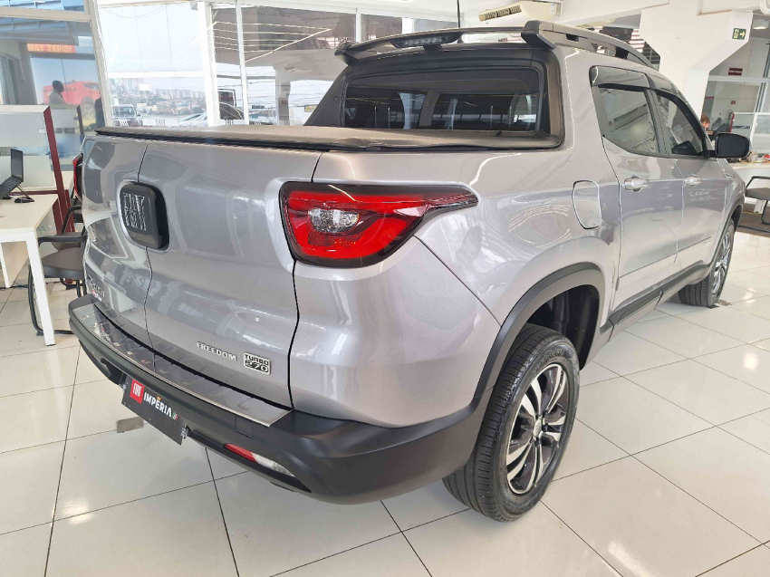 fiat toro 1.3 turbo 270 flex freedom at6 4p automatico 2023 fiat toro 1.3 turbo 270 flex freedom at6 4p automatico 2023