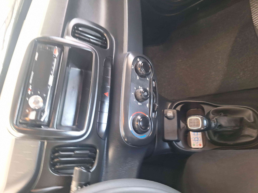 fiat mobi 1.0 evo flex like. manual 4p 20187